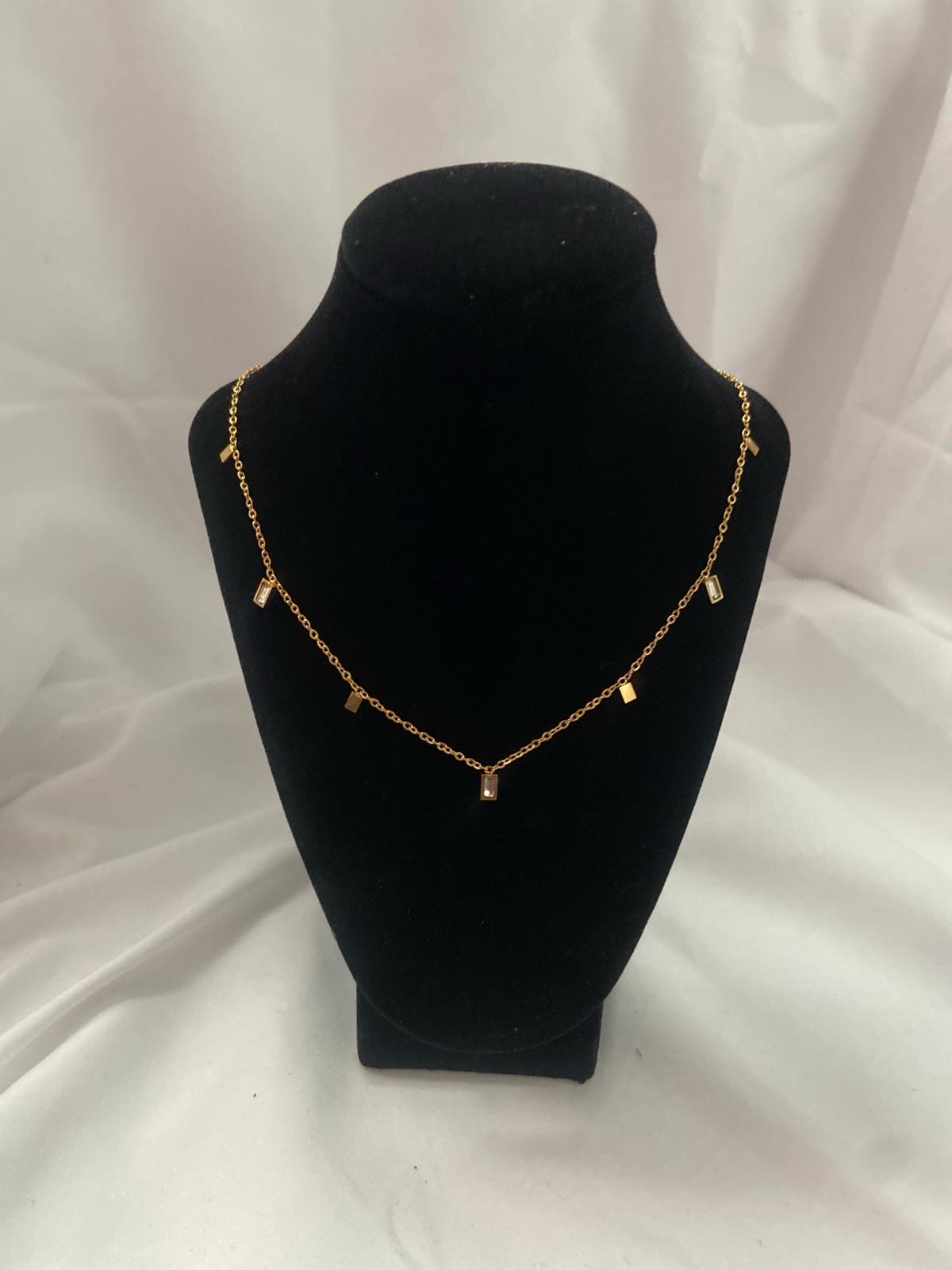 Collier Lila